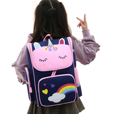 Image of Mochila Escolar de Niña Modelo Unicornio 3D Kawaii